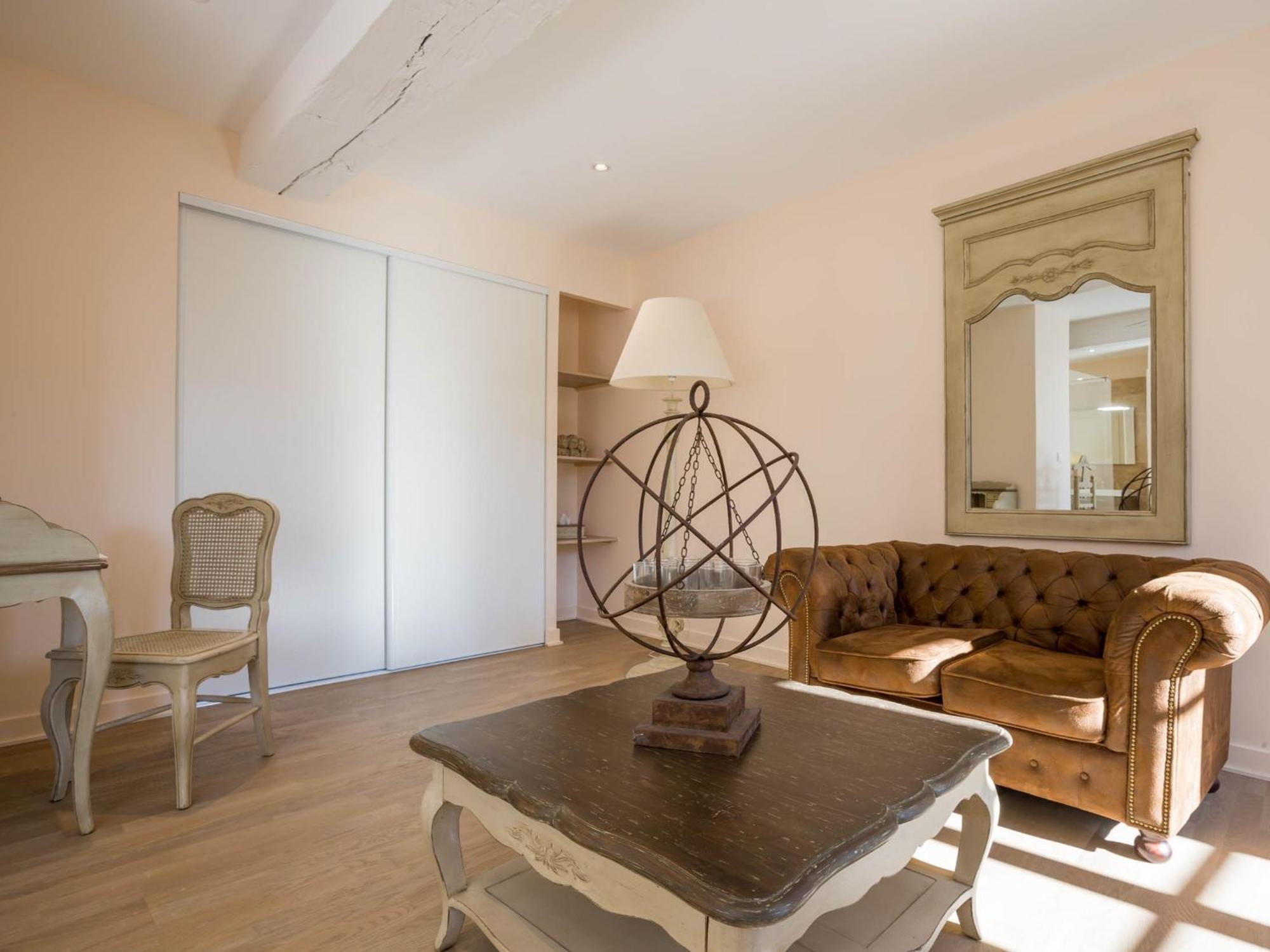 Le Cara - 4 Appartements Calmes Et Chics Au Coeur De Beaune Μπον Δωμάτιο φωτογραφία