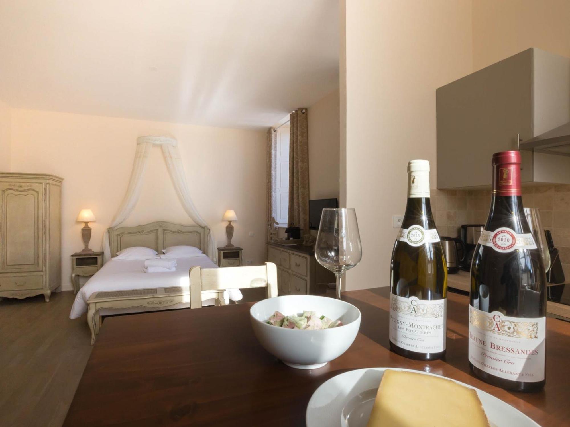 Le Cara - 4 Appartements Calmes Et Chics Au Coeur De Beaune Μπον Δωμάτιο φωτογραφία
