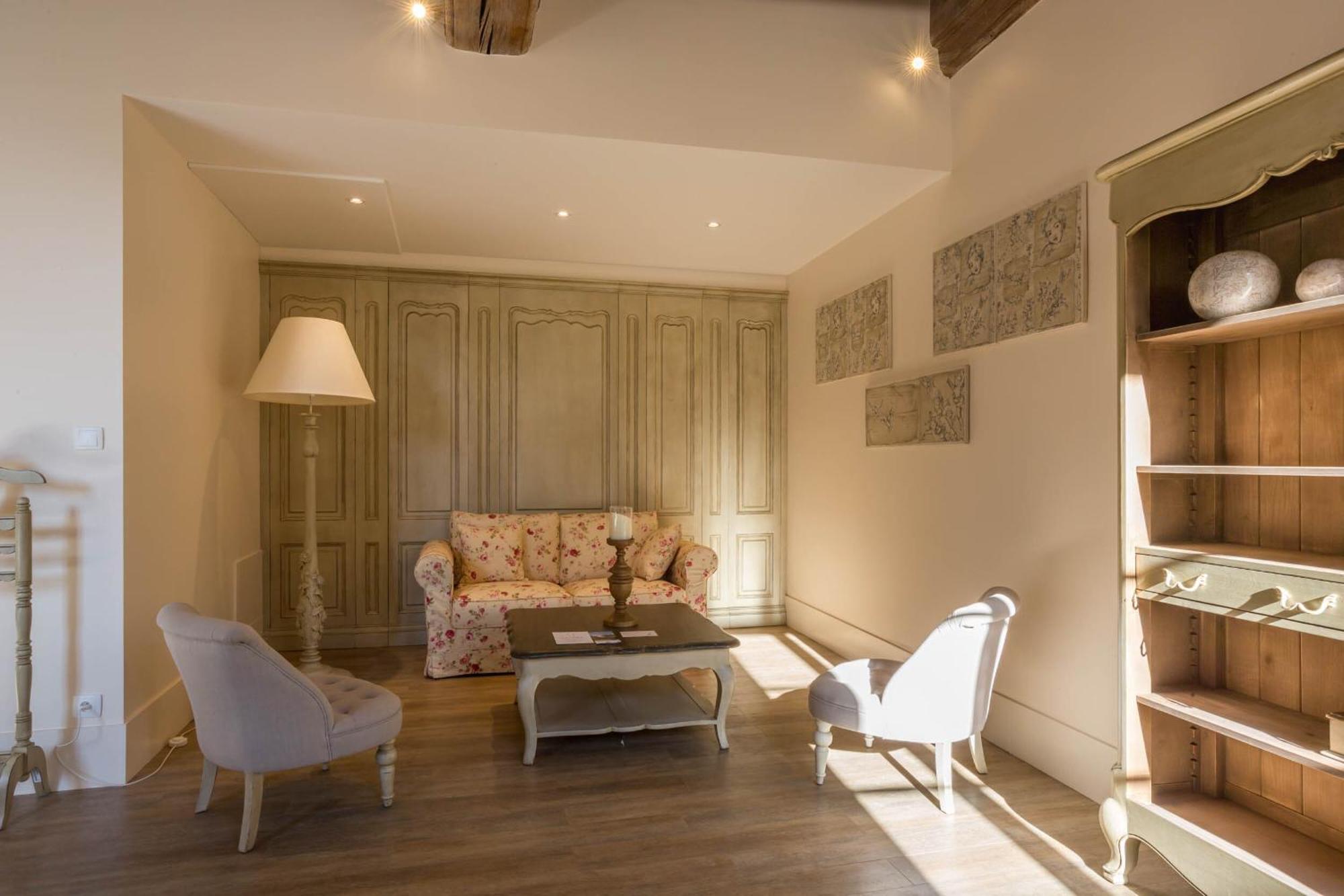 Le Cara - 4 Appartements Calmes Et Chics Au Coeur De Beaune Μπον Δωμάτιο φωτογραφία